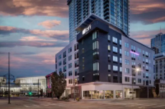 Aloft Denver Downtown Hotels near 16th Street Mall