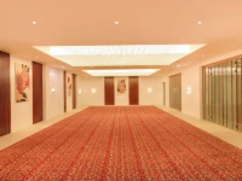 Lemon Tree Hotel, Jamnagar Hotels in Jamnagar