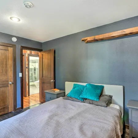 Bellingham Vacation Rental w/ Private Deck