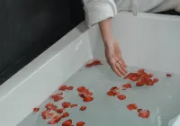 The Upperhouse Hotel Boutique Stay with City & River Views - Hot Tub