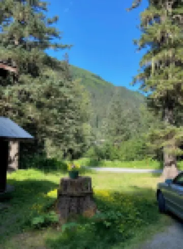 Valdez Lodge Hotels in 