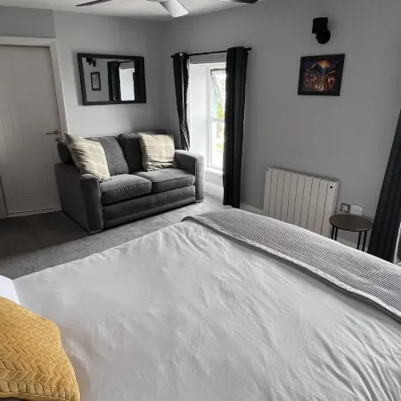 Hoopers Sandy Beach Guest Rooms