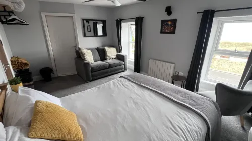 Hoopers Sandy Beach Guest Rooms - Baarit