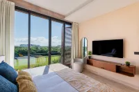 Corasol Modern Apt with Terrace