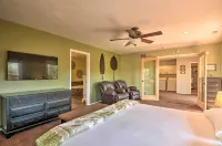 < 1 Mi to Brian Head Resort: Mtn-View Gem w/ Deck - balcony