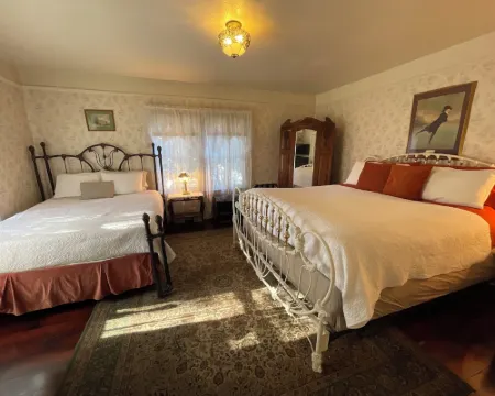 Glen Morey Country House B & B Inn Hotels in Placerville