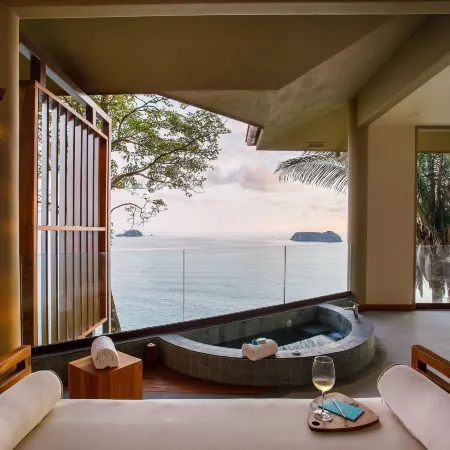 Arenas Del Mar Beachfront & Rainforest Resort Member of the Cayuga Collection