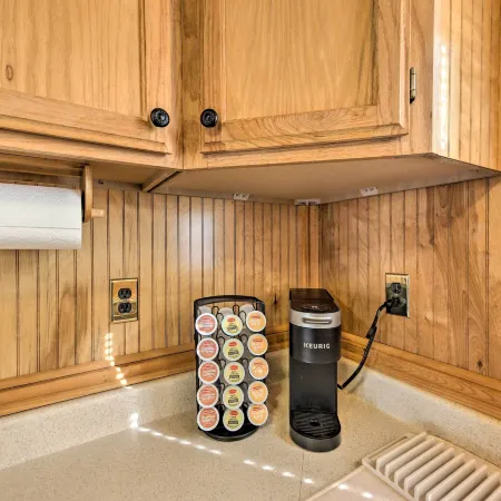 Lakefront Cabin w/ 2 Lofts, Boats on 4 Acres