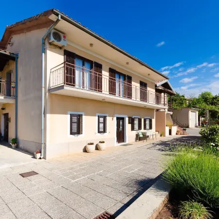 Apartments Ilinka