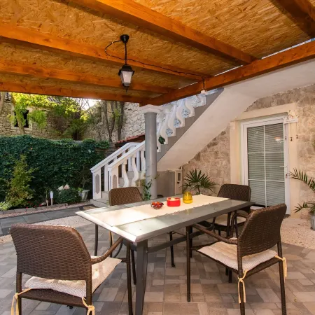 Apartment Kameni Dvori
