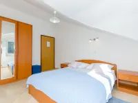 Apartments Dijana Hotels in Slano