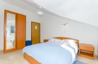 Apartments Dijana