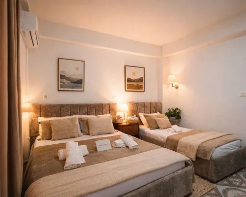 KURTI Hotel Hotels in Golem