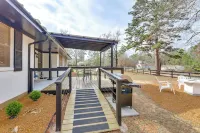 Hike, Fish & Swim: Nat'l Forest Home in Crockett - WiFi
