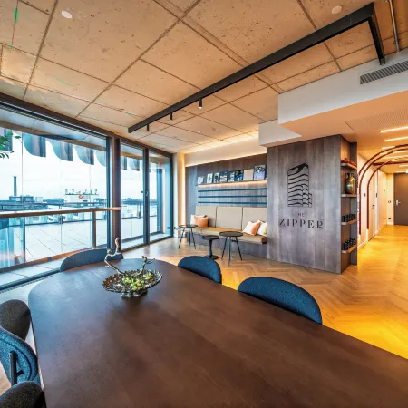 The Zipper Hotel & Apartments Отели рядом с достопримечательностью «Фрайцайтпарк Гердт»