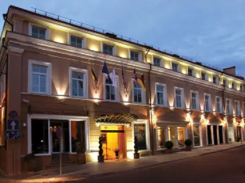 Imperial Hotel & Restaurant