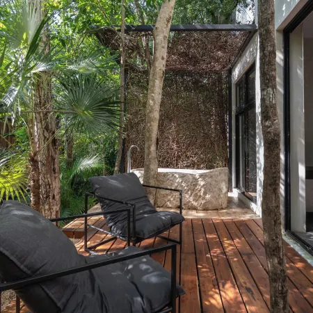 Twelve O’Clock Luxury Villas