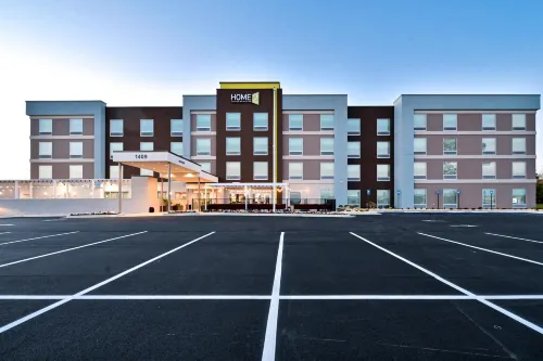 Home2 Suites by Hilton Tifton - พร้อมWifi