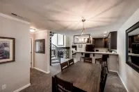 Family Getaway-Skiing, Ice Castles & Golf Course 2204 Apts