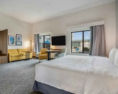 Hampton Inn & Suites by Hilton Irving DFW Airport North Hotels in Irving