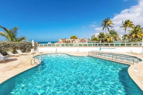 Ocean Breeze Villa - Apartments