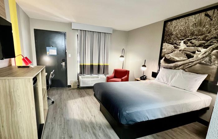 Super 8 by Wyndham Manchester TN