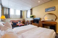 Grand Hotel Monopole Hotels in 