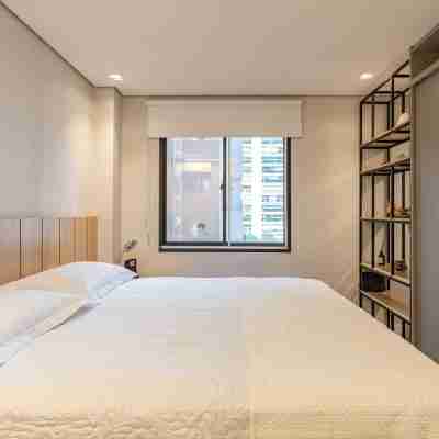 Studio com Academia e Sauna Perto do Aeroporto Rooms