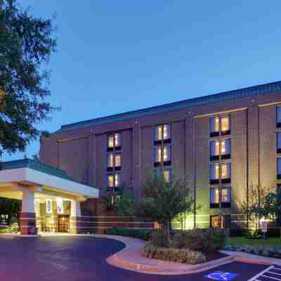 Hampton Inn by Hilton Richmond West Innsbrook Hotel Exterior