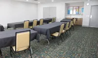 Hampton Inn Shrewsbury - parking
