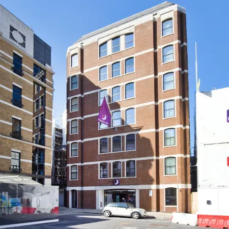 Premier Inn London Farringdon (Smithfield) hotel Отели рядом с достопримечательностью «Улица Хаттон-Гарден»