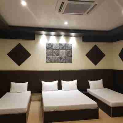 Chakravarthi Inn Rooms
