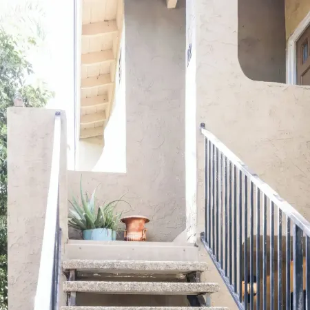 Escondido Urban Stay - 2BR Apartment