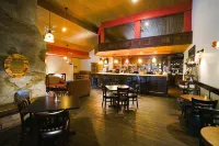 Oregon Garden Resort - bars