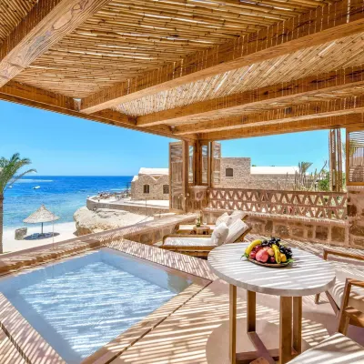منتجع موڤنبيك القصير Hotels near Quseir Port