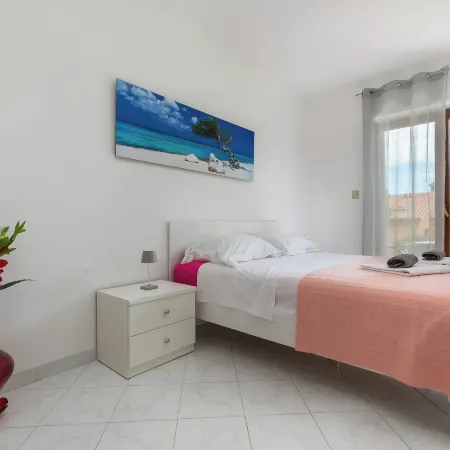 Apartments Josip