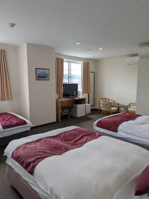 fujisan resort hotel - غرفة مطلة على الجبل