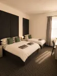 Double and Single Room with Private Bathroom - Homestays