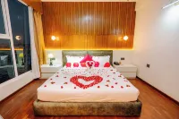 Mhendo Hotel & Studio Suites - parking