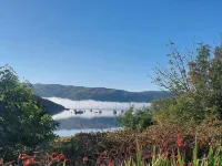 1 Bed Lodge - Sleeps 2 - Pets Ok - Free Parking Hotels in Acharacle