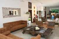 The Aluthgama House by TSC - Villas