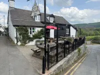Triangle Inn Coachouse