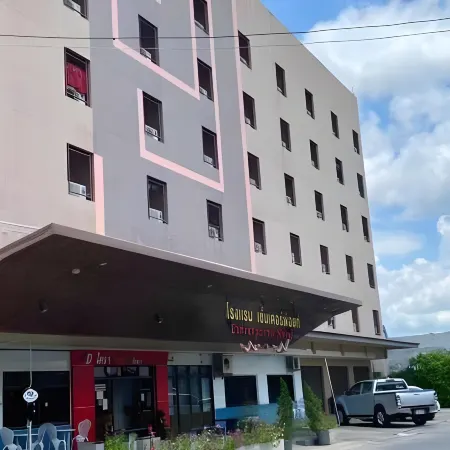 Centerpoint Hotel
