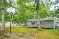 Charming Cape Cod Water-View Cottage - Wifi