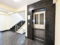 Hotel Arya Palace - 3 estrellas