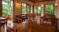 Riverhouse Hotel (The Teak House) - breakfast