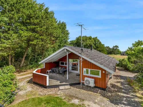 "Vivan" - 3.8km from the Sea - Hot Tub