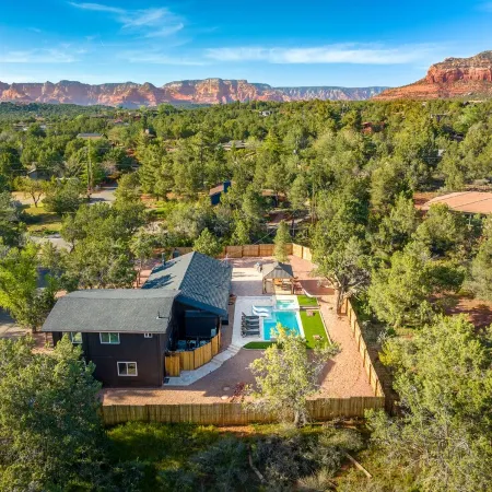 Ventana Roja, Heated Pool, Hot Tub, EV Charger, Outdoor Shower, 5 Bdrm