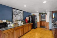 Super 8 by Wyndham Jackson Hole - breakfast