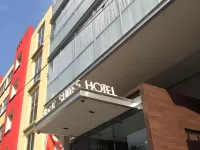 Hotel Block Suites Hotels near Zona Rosa